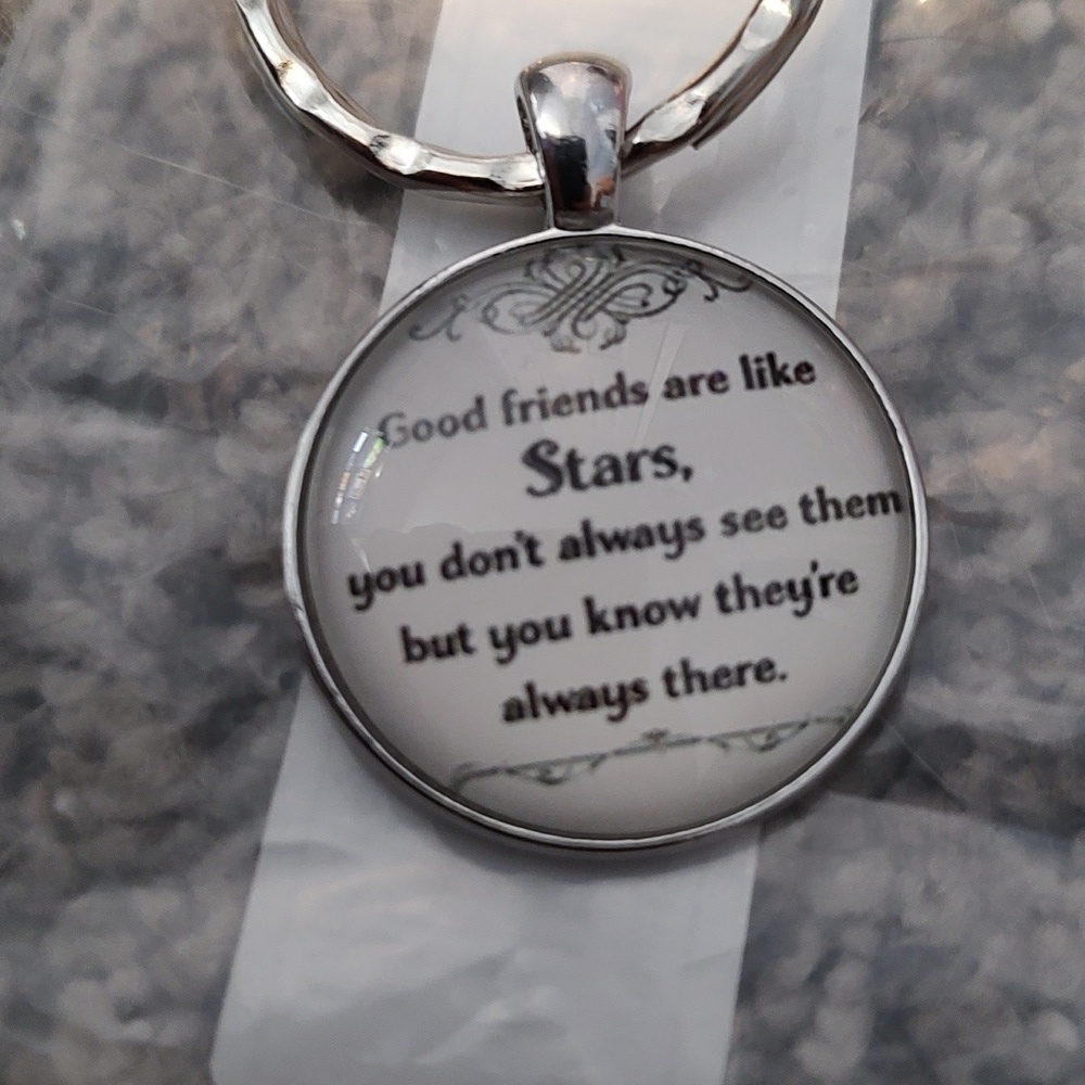 Friends Keychain - Picture 2 of 2